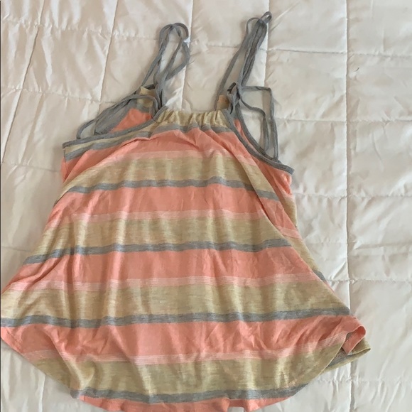 Top - Picture 2 of 3